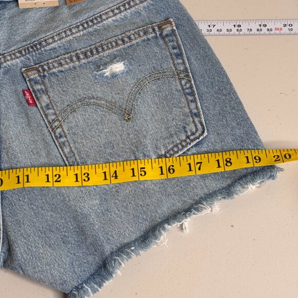 NWT Levi's 501 Shorts Jeans Women's sz 25 Cutoff Distressed Fly Button High Rise - Picture 11 of 12